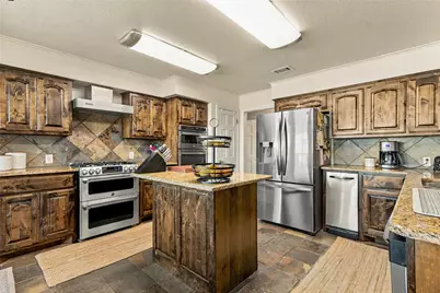 910 W Highway 67, Alvarado, TX 76009 - Photo 3