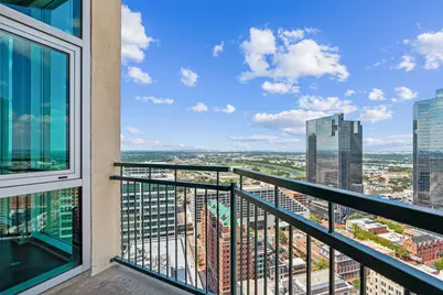 500 Throckmorton Street #2702, Fort Worth, TX 76102 - Photo 3