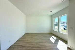 8902 Lowell St, Rowlett, TX 75089 - Photo 3
