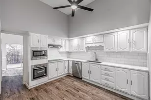 808 Heights Dr, Fort Worth, TX 76112 - Photo 11
