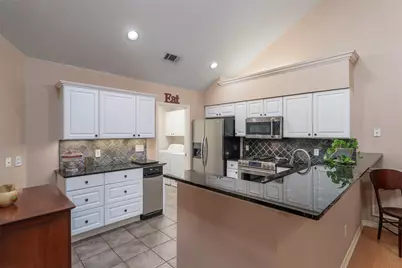 807 Cara Lane, Arlington, TX 76012 - Photo 9
