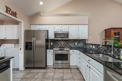 807 Cara Lane, Arlington, TX 76012 - Photo 11