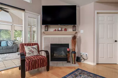 807 Cara Lane, Arlington, TX 76012 - Photo 7