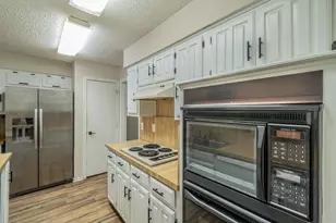 1515 Cherrycrest St, Dallas, TX 75228 - Photo 7