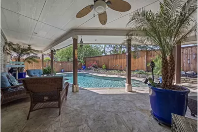 5589 Greenview Court, North Richland Hills, TX 76148 - Photo 13