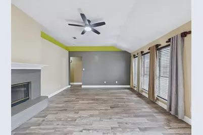 3014 Highridge Trail, Grand Prairie, TX 75052 - Photo 9