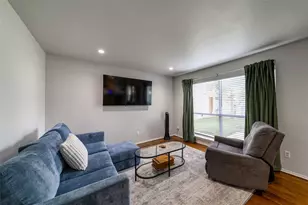 4616 W Lovers Ln, Dallas, TX 75209 - Photo 3