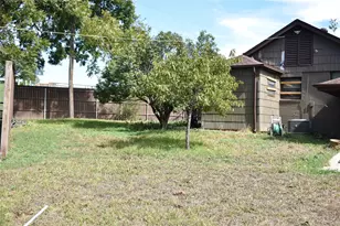3923 Lawnview Ave, Dallas, TX 75227 - Photo 7