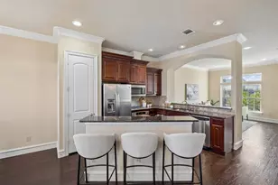 4085 Winsor Dr, Farmers Branch, TX 75244 - Photo 9
