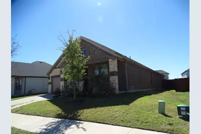 915 Hawthorn Lane, Mansfield, TX 76063 - Photo 3