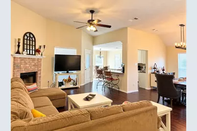 8813 Pheasant Run Drive, Rowlett, TX 75089 - Photo 5