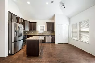 2012 Michelle Creek Dr, Little Elm, TX 75068 - Photo 7
