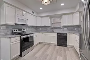 3121 Willowbrook Ct, Garland, TX 75044 - Photo 9