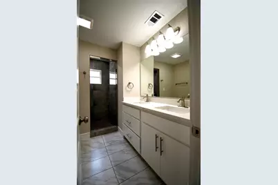1015 Mitchell Road, Irving, TX 75060 - Photo 13