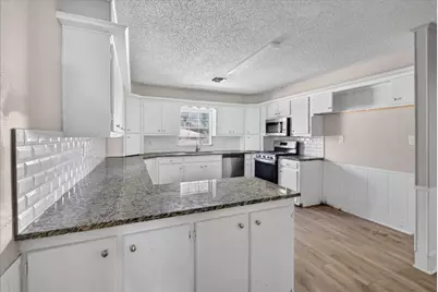 2415 W Collin Street, Corsicana, TX 75110 - Photo 9
