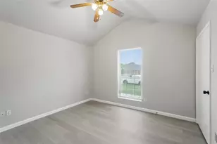 844 Potomac Dr, Lancaster, TX 75134 - Photo 11