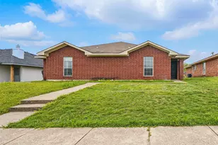 921 Potomac Dr, Lancaster, TX 75134 - Photo 1