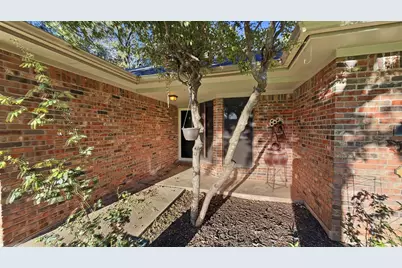 1903 W Spanish Oak Drive, Granbury, TX 76048 - Photo 7