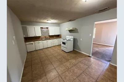 1018 Merchant Street, Abilene, TX 79603 - Photo 3