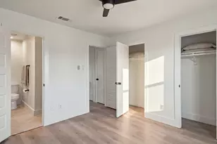 113 Cole St, Garland, TX 75040 - Photo 9