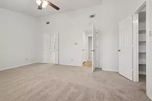 5825 Preston Valley Dr, Dallas, TX 75240 - Photo 27