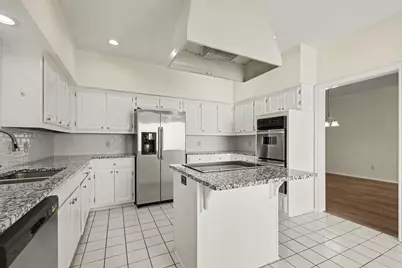 5825 Preston Valley Drive, Dallas, TX 75240 - Photo 15