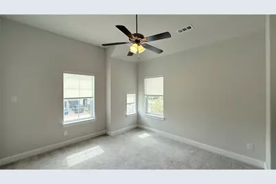 315 Chandan Way, Irving, TX 75063 - Photo 17