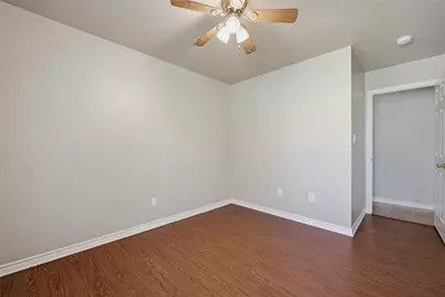113 W Wilson Avenue, Sherman, TX 75090 - Photo 11