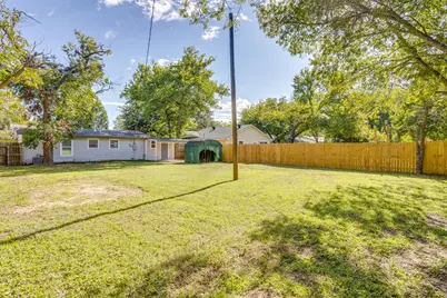 906 Euclid Street, Cleburne, TX 76033 - Photo 11