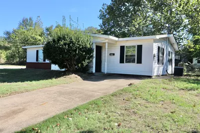 2490 Beverly Drive, Paris, TX 75460 - Photo 1