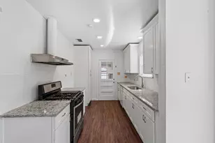 720 E Walnut St, Hillsboro, TX 76645 - Photo 5
