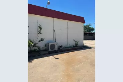 700 S Cherry Lane, White Settlement, TX 76108 - Photo 17