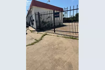 700 S Cherry Lane, White Settlement, TX 76108 - Photo 5
