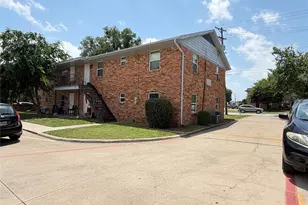 2266 W Oak St, Denton, TX 76201 - Photo 13
