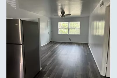 2266 W Oak Street, Denton, TX 76201 - Photo 5