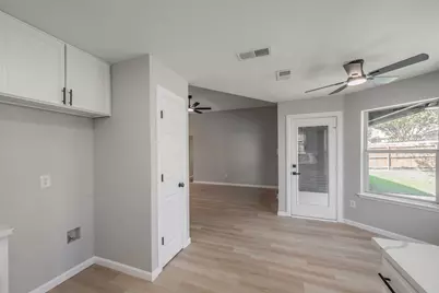 337 McMurtry Drive, Arlington, TX 76002 - Photo 7
