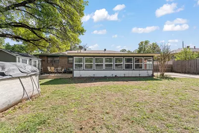 1212 Briarwood Drive, Cleburne, TX 76033 - Photo 31