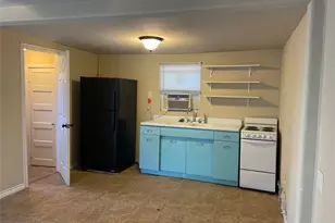 857 Vine St, Abilene, TX 79602 - Photo 5
