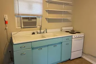 857 Vine St, Abilene, TX 79602 - Photo 3