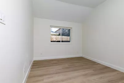 2048 Bay View Drive, Irving, TX 75060 - Photo 29