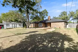 900 Stonelake Dr, Cleburne, TX 76033 - Photo 25