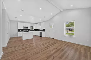 524 W Florence St, Denison, TX 75020 - Photo 5