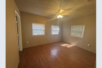 548 Miller Lane, Van Alstyne, TX 75495 - Photo 3