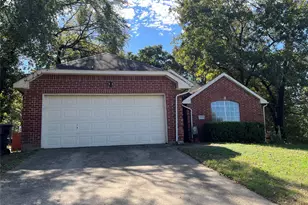 829 Shoreline Dr, West Tawakoni, TX 75474 - Photo 1