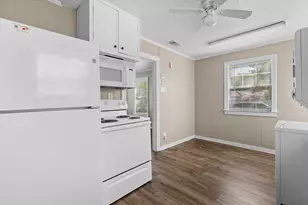 1212 Lewis St, Bellmead, TX 76705 - Photo 7