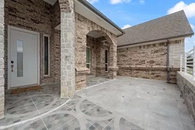 1424 Silent Springs Drive, Fort Worth, TX 76052 - Photo 5