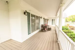 206 Poplar St, Nocona, TX 76255 - Photo 1