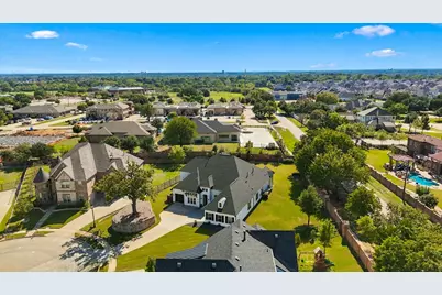 6301 Napoli Circle, Flower Mound, TX 75077 - Photo 3