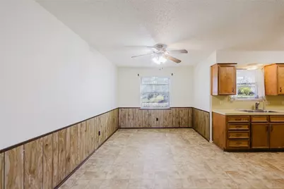 409 Crestwood Drive, Eastland, TX 76448 - Photo 11