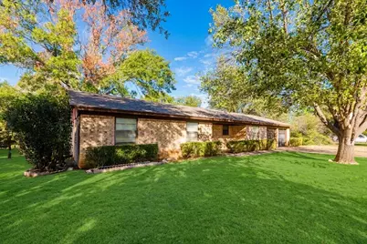 409 Crestwood Drive, Eastland, TX 76448 - Photo 1
